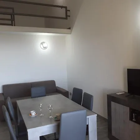 Air C12 Vista Mare Apartment Isola Rossa